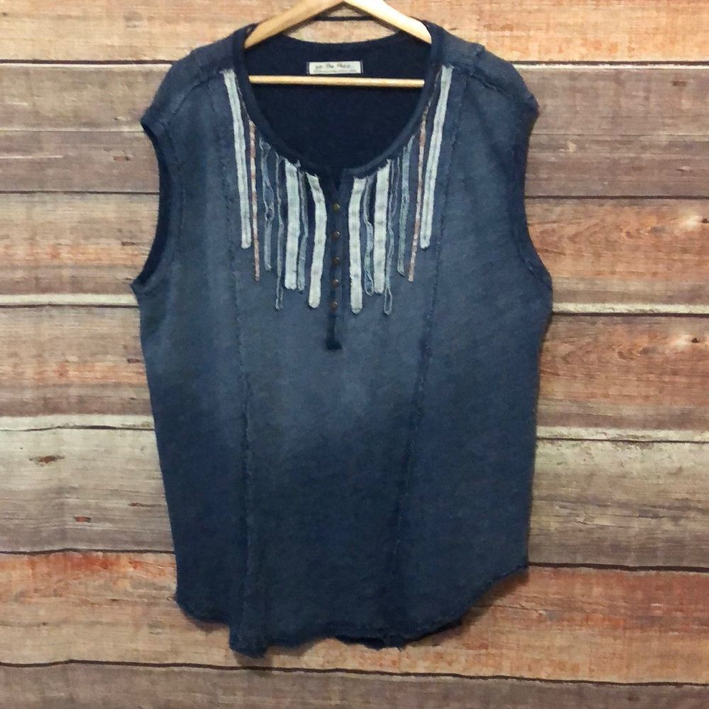 We the free tunic top size M